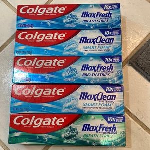 Colgate max clean toothpaste bundle